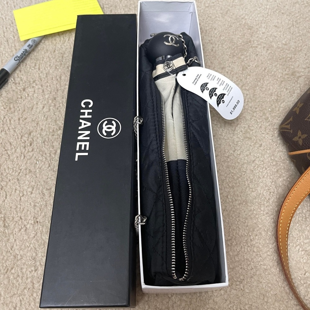 Chanel Umbrella & Pouch - Picture 7 of 9